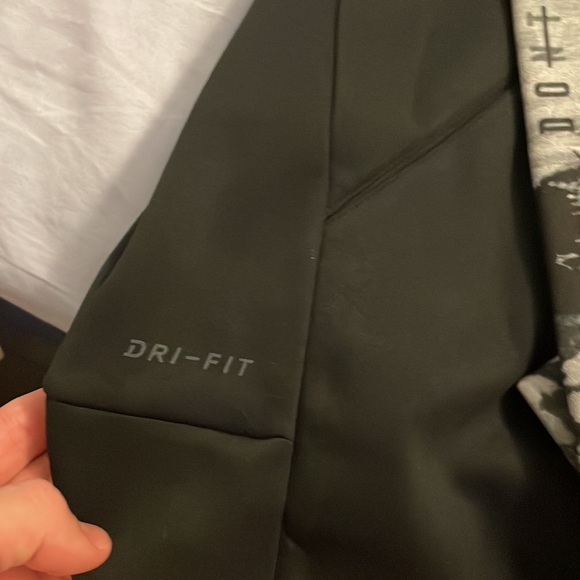 Nike Hoodie - Picture 5 of 6